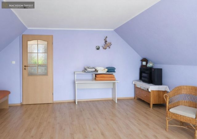 dom wolnostojący, 7 pokoi Półwieś. Zdjęcie 13