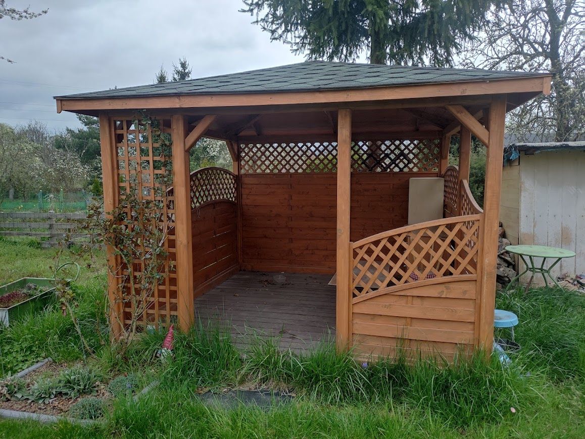 Działka rod Lipce, Domejki