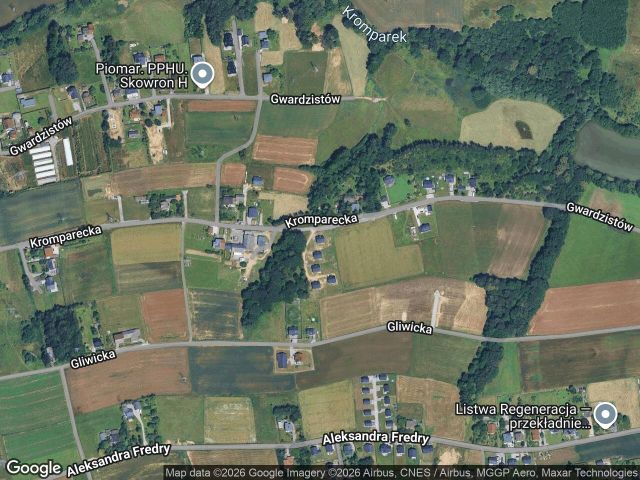 dom wolnostojący, 5 pokoi Bielsko-Biała Komorowice Krakowskie, ul. Kromparecka. Zdjęcie 1