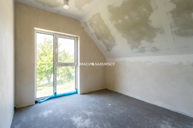 dom wolnostojący, 4 pokoje Ujazd. Zdjęcie 15