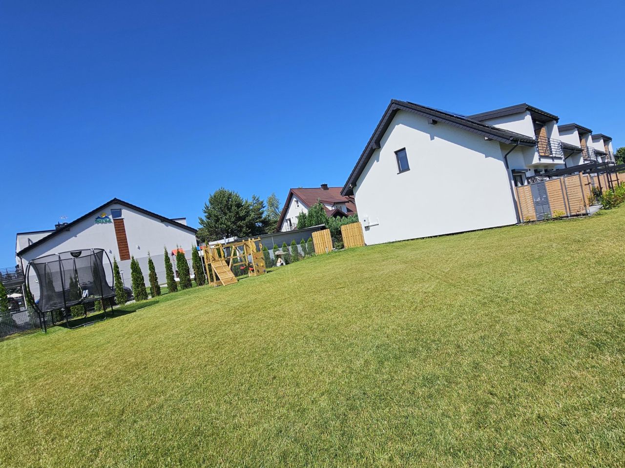 dom szeregowy, 3 pokoje Grzybowo, ul. Polna. Zdjęcie 3