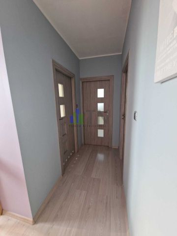 dom wolnostojący, 4 pokoje Czernica. Zdjęcie 11