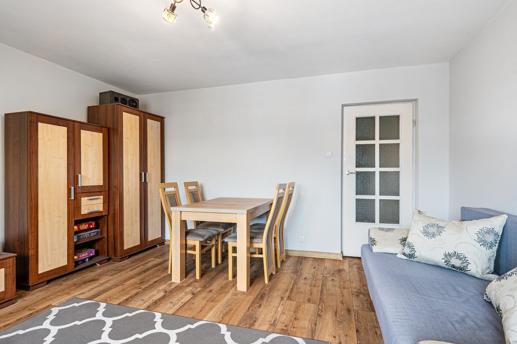 Mieszkanie 3-pokojowe Rzeszów Nowe Miasto, ul. ks. Jerzego Popiełuszki. Zdjęcie 2