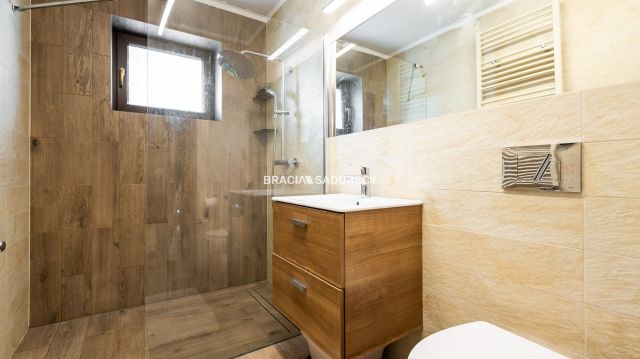 dom wolnostojący, 12 pokoi Myślenice, ul. gen. Józefa Wybickiego. Zdjęcie 24