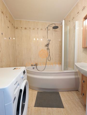 Mieszkanie 4-pokojowe Starachowice, ul. gen. Józefa Ludwika Hauke-Bosaka. Zdjęcie 8