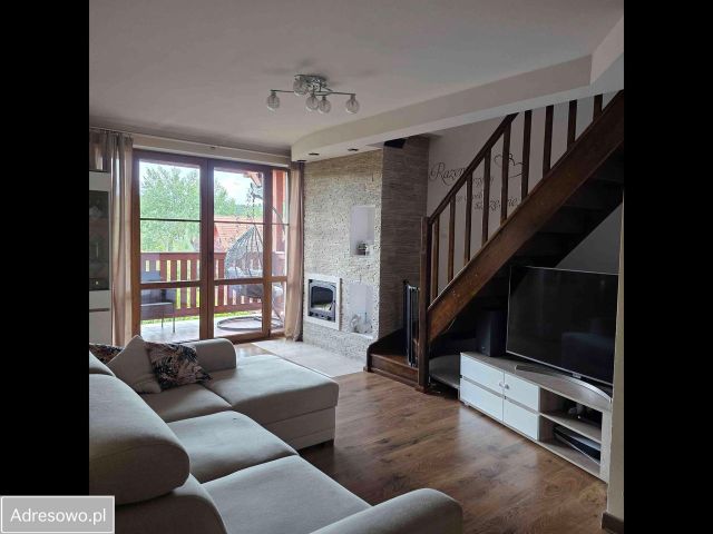 Mieszkanie 4-pokojowe Staniszów. Zdjęcie 1