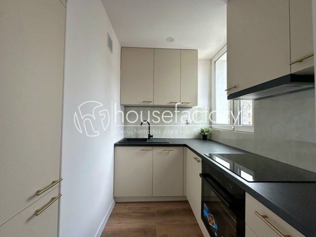 Mieszkanie 3-pokojowe Łódź Dąbrowa, ul. Podhalańska. Zdjęcie 5