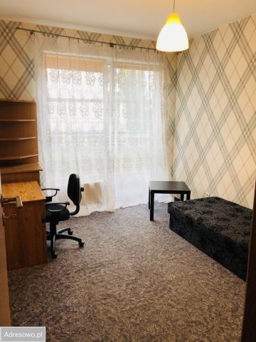 Mieszkanie 4-pokojowe Poznań Górczyn, ul. Jakuba Krauthofera. Zdjęcie 1