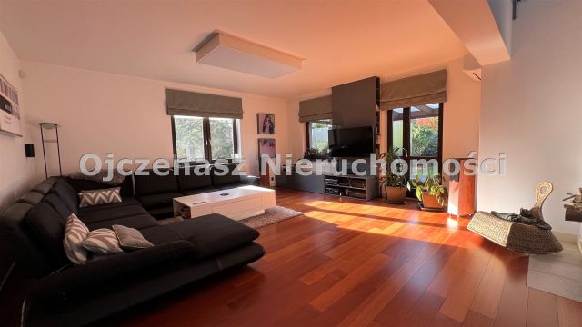 dom wolnostojący, 5 pokoi Niemcz. Zdjęcie 1