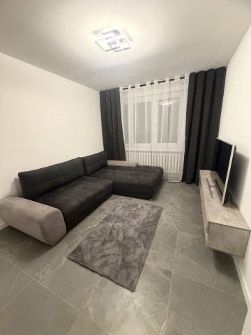 Mieszkanie 3-pokojowe Warszawa Ochota. Zdjęcie 1