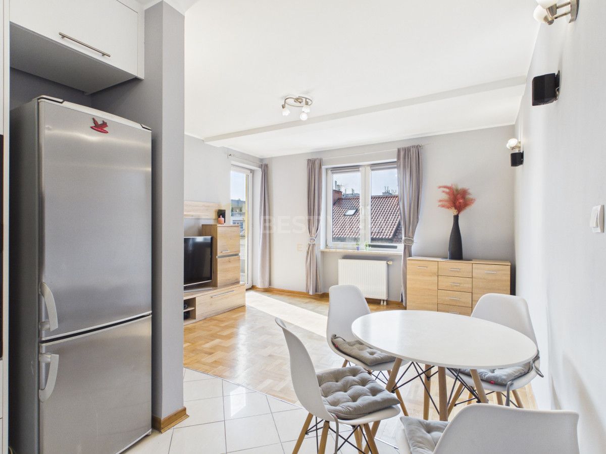 Mieszkanie 2-pokojowe Piaseczno, ul. Józefa Bema. Zdjęcie 2