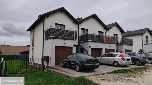 Mieszkanie 3-pokojowe Luboń, ul. Kurowskiego. Zdjęcie 1