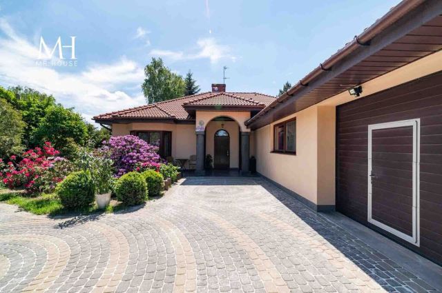 dom wolnostojący, 6 pokoi Łódź. Zdjęcie 2