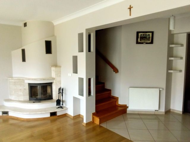 dom szeregowy, 5 pokoi Jarocin, os. Osiedle Bajkowe. Zdjęcie 1