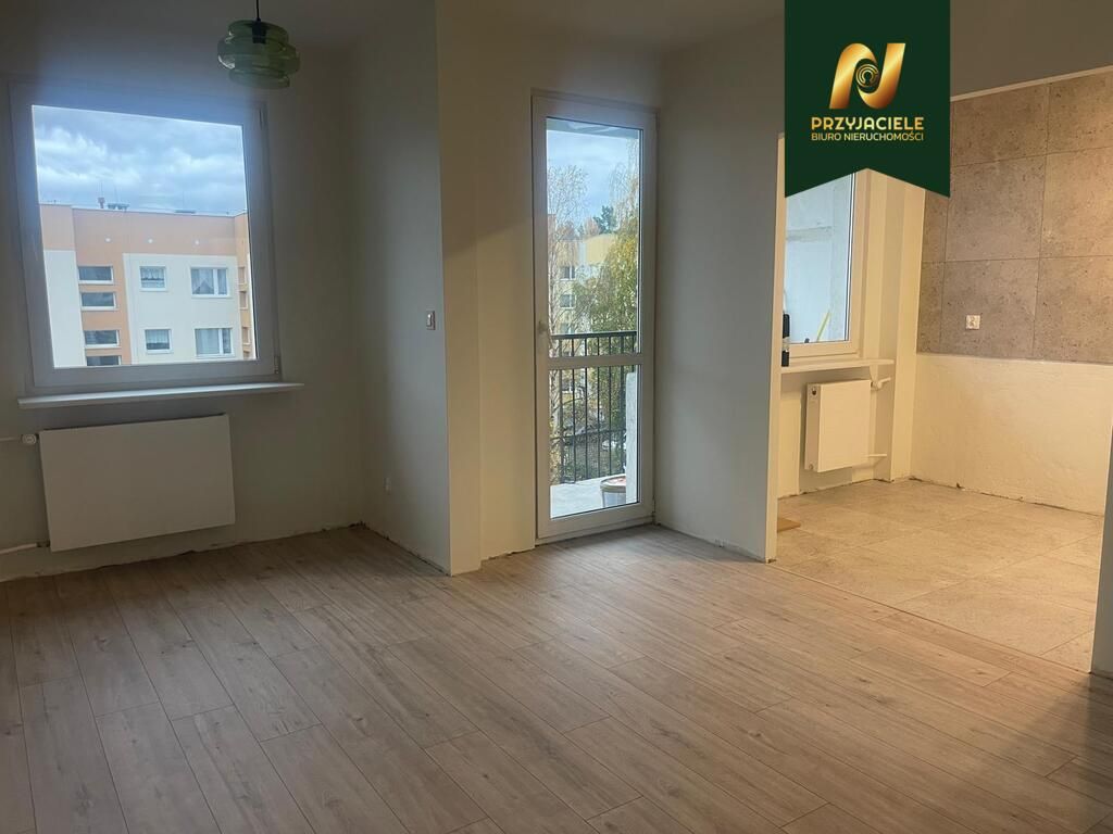 Mieszkanie 3-pokojowe Gdynia Karwiny, ul. Kornela Makuszyńskiego. Zdjęcie 3