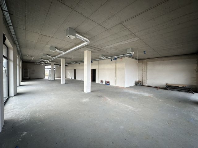 Lokal Rzeszów, ul. Karkonoska. Zdjęcie 9