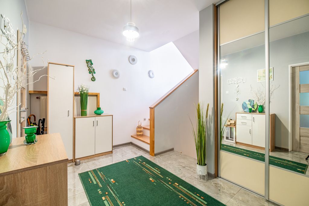 dom szeregowy, 5 pokoi Rzeszów, ul. Cicha. Zdjęcie 16