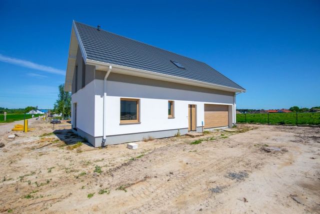 dom wolnostojący, 5 pokoi Długie. Zdjęcie 3