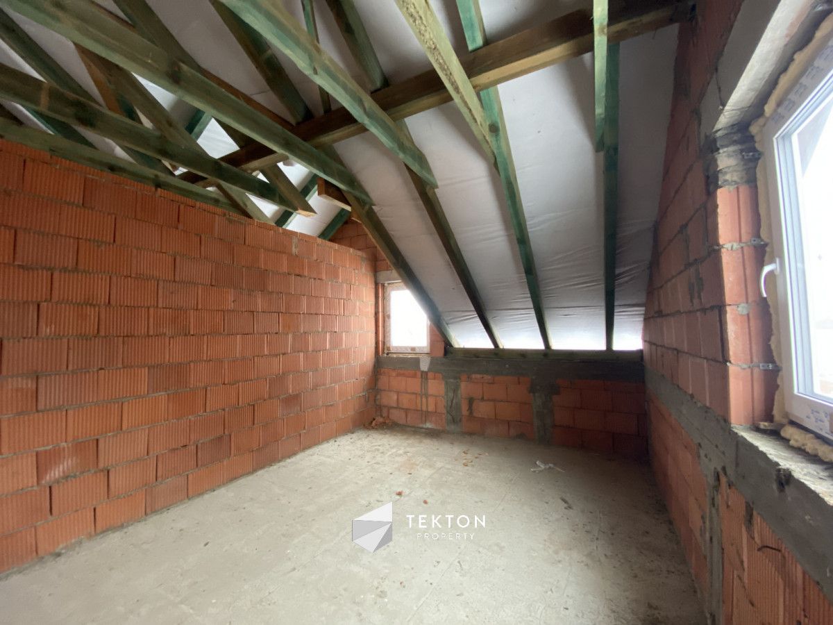 dom wolnostojący, 5 pokoi Płocochowo. Zdjęcie 16