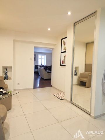 Mieszkanie 3-pokojowe Jelenia Góra Centrum. Zdjęcie 12