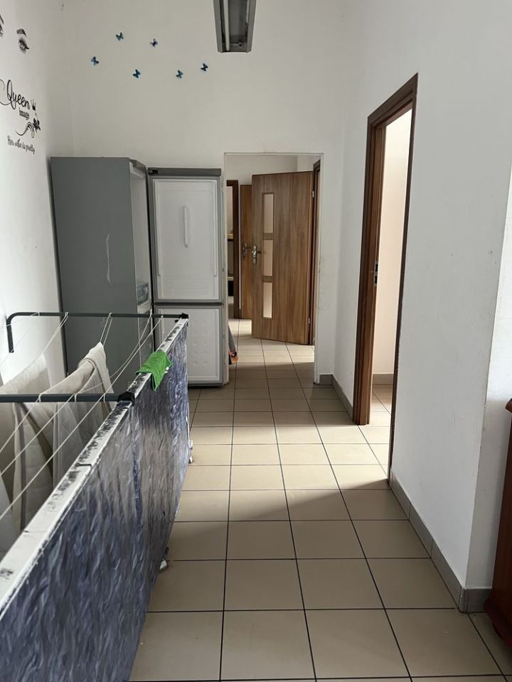 dom wolnostojący, 6 pokoi Łomianki. Zdjęcie 5