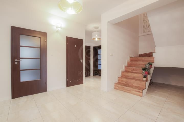 dom wolnostojący, 7 pokoi Wojnowice, ul. Miętowa. Zdjęcie 9