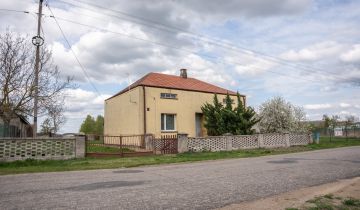 dom wolnostojący, 4 pokoje Kopytów, 70