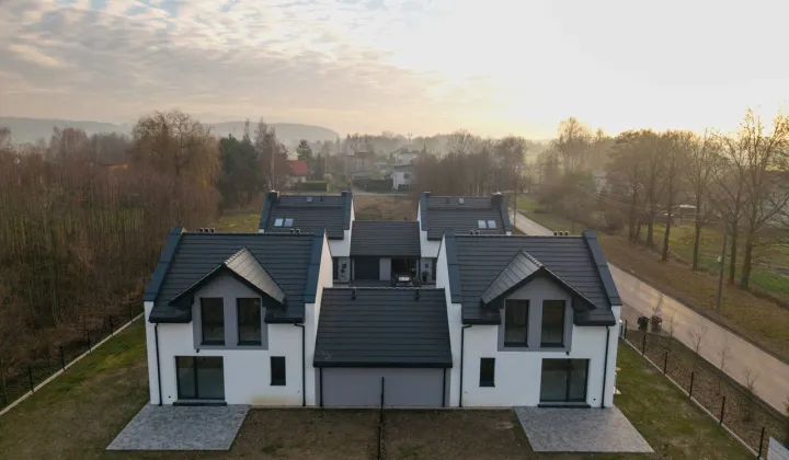 bliźniak, 4 pokoje Ligota, ul. Ochodzka