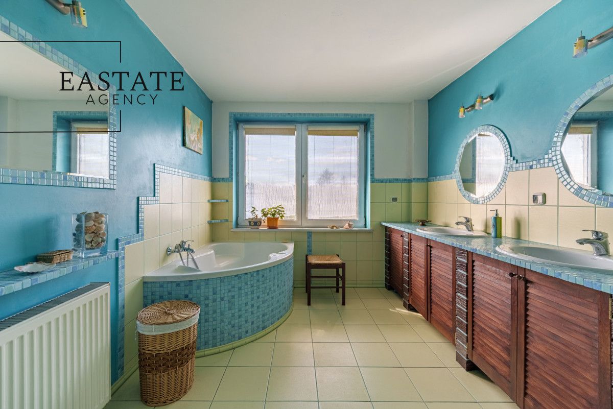 bliźniak, 7 pokoi Baniocha. Zdjęcie 16