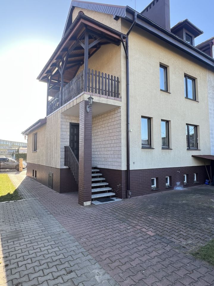 bliźniak, 7 pokoi Oleśnica Centrum, ul. Zielona