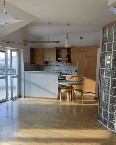 Mieszkanie 4-pokojowe Warszawa Praga-Południe, ul. Szkoły Orląt. Zdjęcie 6