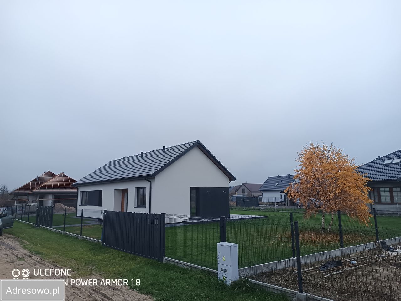 dom wolnostojący, 3 pokoje Studzianki. Zdjęcie 3