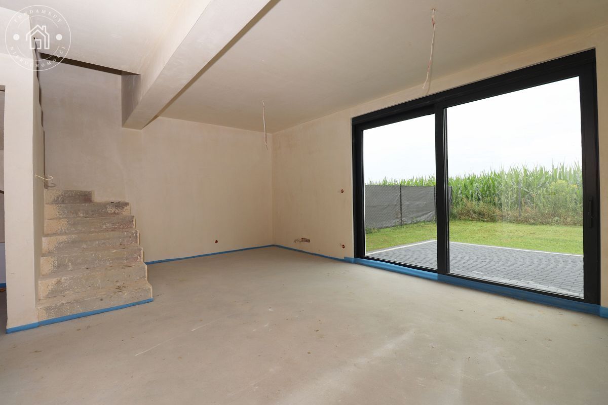 bliźniak, 6 pokoi Podzamcze. Zdjęcie 4