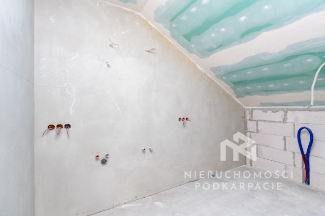 dom wolnostojący, 7 pokoi Rzeszów, ul. Janiowe Wzgórze. Zdjęcie 21