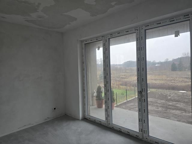 dom wolnostojący, 4 pokoje Emilianów. Zdjęcie 3