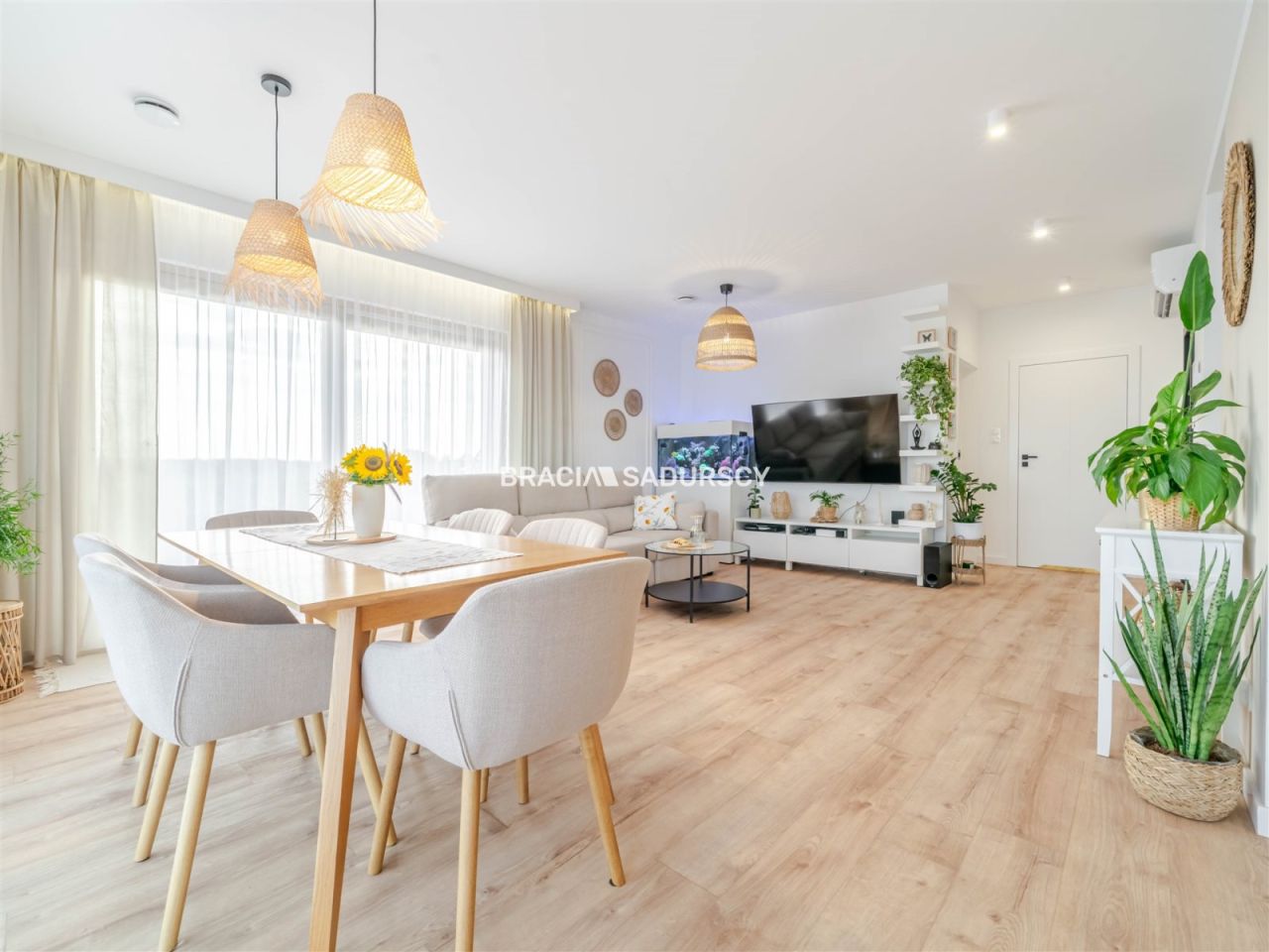 dom wolnostojący, 6 pokoi Młodziejowice. Zdjęcie 2