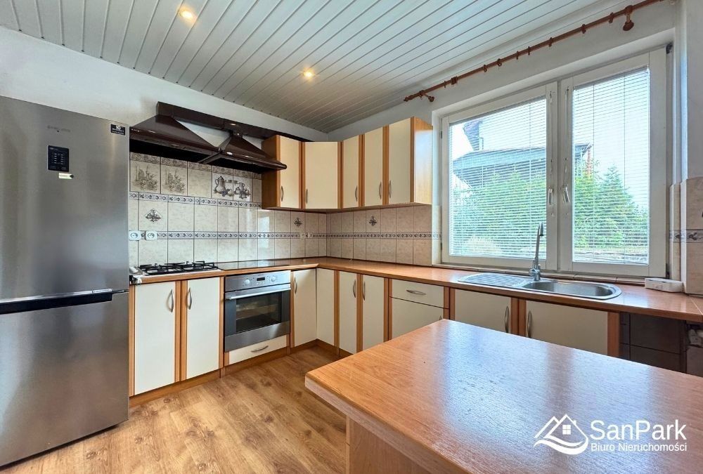 bliźniak, 4 pokoje Uherce Mineralne. Zdjęcie 12