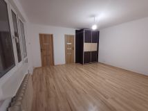 Mieszkanie 3-pokojowe Kielce, ul. Czarnowska. Zdjęcie 1