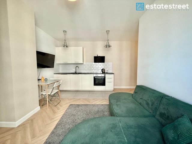 Mieszkanie 2-pokojowe Warszawa Ochota, pl. Weteranów 1863 r.. Zdjęcie 1