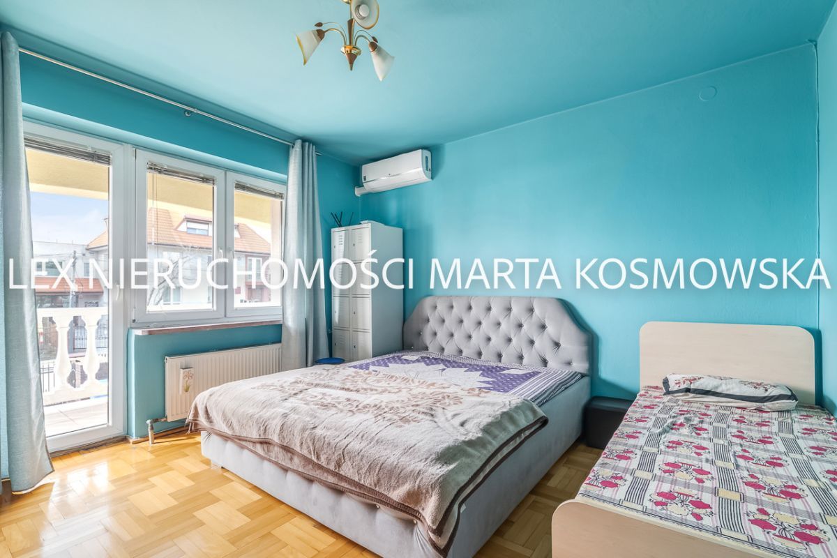 dom wolnostojący, 10 pokoi Raszyn. Zdjęcie 4