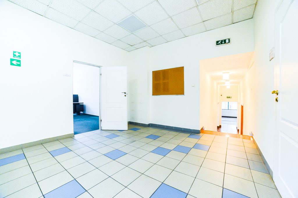 Biuro Warszawa Praga-Południe, ul. Michała Paca. Zdjęcie 18