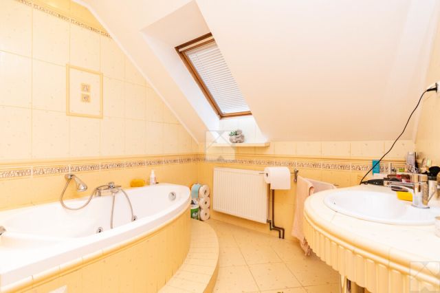 dom wolnostojący, 7 pokoi Lesko, ul. Kościuszki. Zdjęcie 12