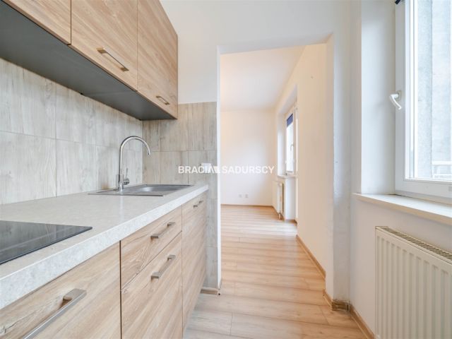 Mieszkanie 1-pokojowe Kraków Krowodrza, ul. Eljasza Walerego Radzikowskiego. Zdjęcie 8