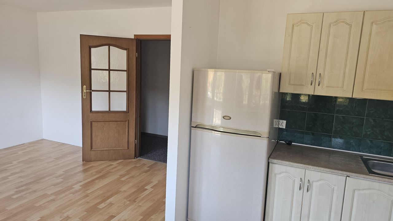 Mieszkanie 1-pokojowe Gdynia Obłuże, ul. Perłowa. Zdjęcie 2