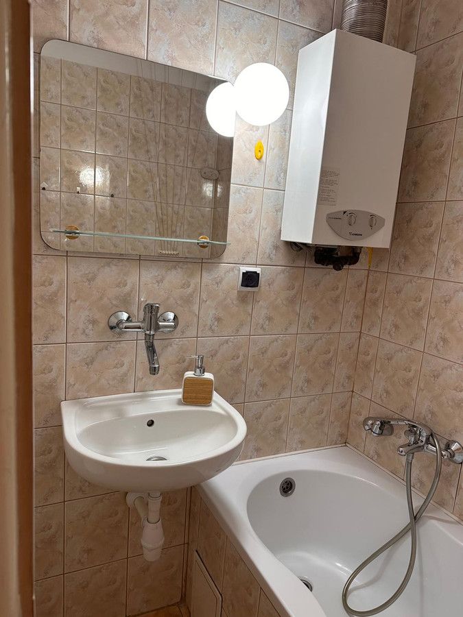 Mieszkanie 1-pokojowe Częstochowa, al. Aleja Armii Krajowej. Zdjęcie 6