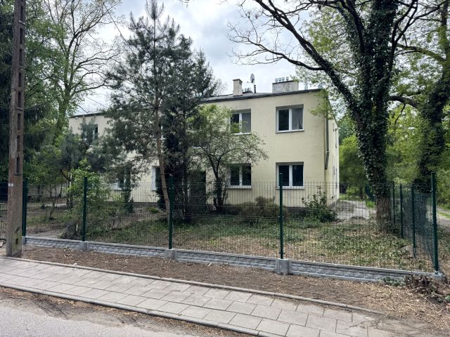kamienica, 20 pokoi Warszawa Wawer, ul. Bachusa. Zdjęcie 1