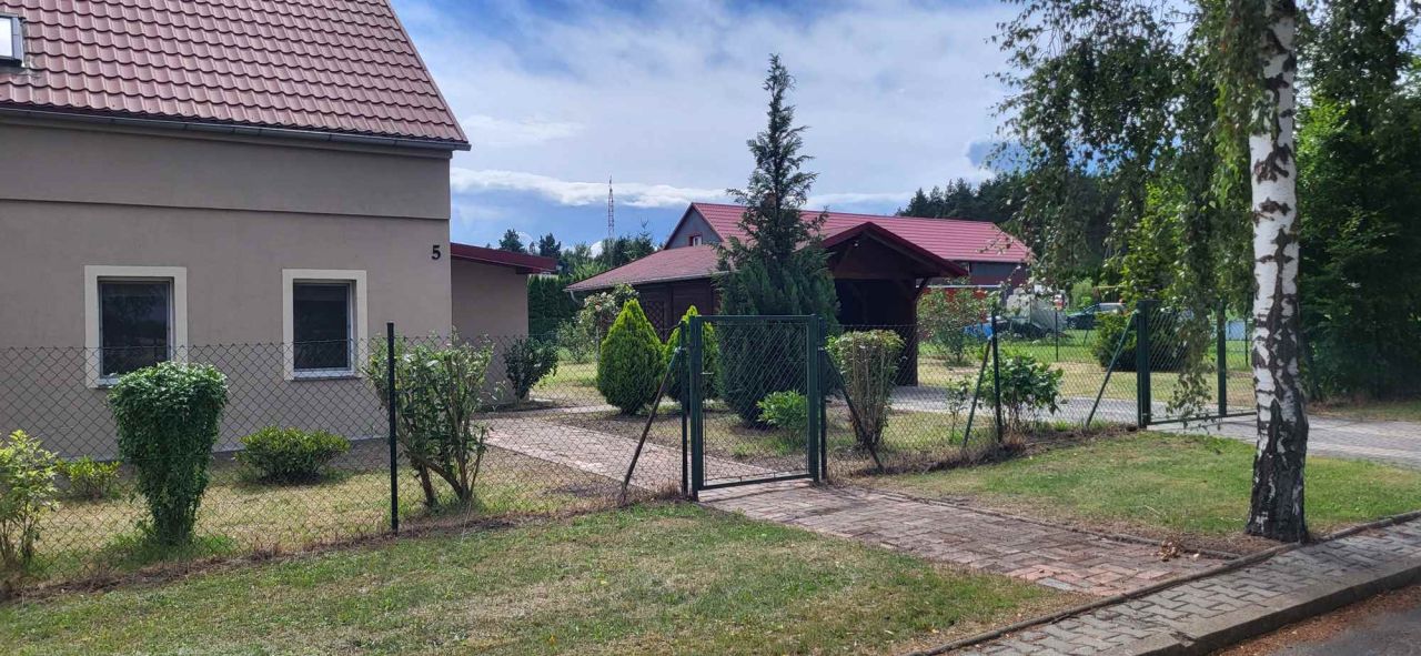 dom szeregowy, 5 pokoi Chobienia, ul. Brzozowa. Zdjęcie 2