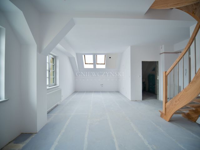 Mieszkanie 3-pokojowe Grodków, rynek Rynek. Zdjęcie 2