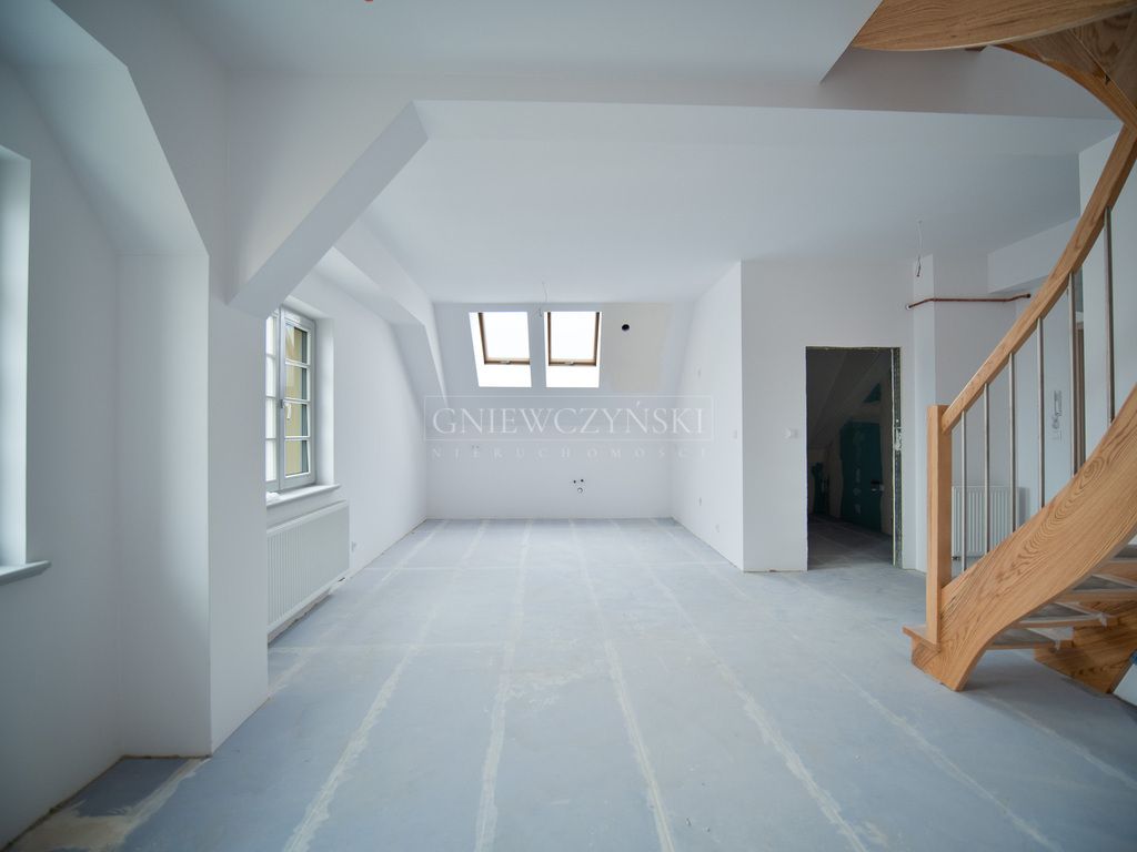 Mieszkanie 3-pokojowe Grodków, rynek Rynek. Zdjęcie 2