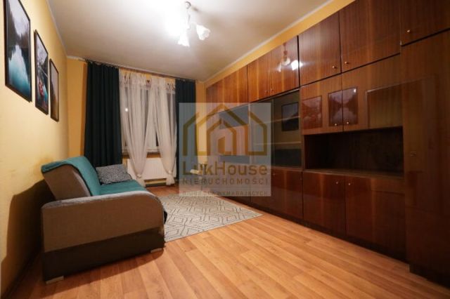 Mieszkanie 3-pokojowe Bytom Karb, ul. Konstytucji. Zdjęcie 1